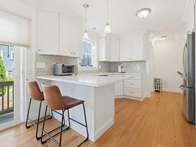 2 bedroom, Quincy MA 02169 105496239