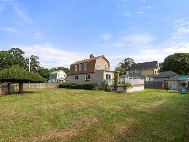 2 bedroom, Quincy MA 02169 105496711