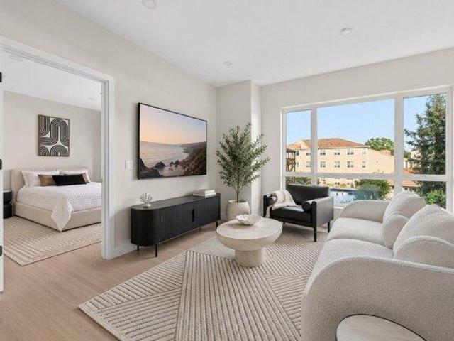 2 bedroom, Quincy MA 02170 105512572