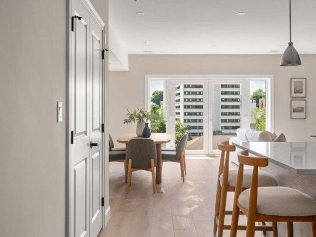 2 bedroom, Quincy MA 02170 105515649