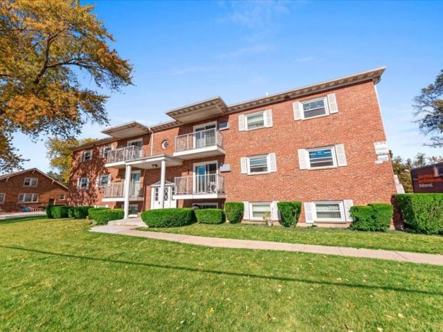 2 bedroom, Round Lake IL 60073 103542606