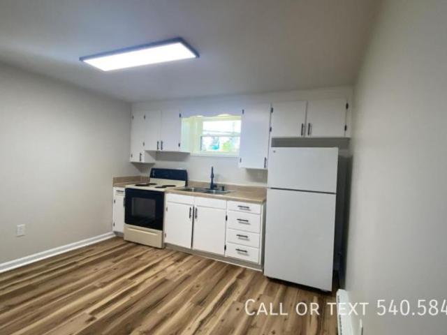 2 bedroom, Roanoke VA 24012 105988148