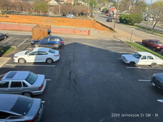 2 bedroom, Roanoke VA 24014 LS105595845