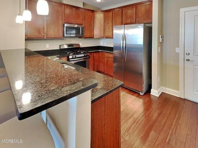 2 bedroom, Robbinsville NJ 08691 105280027