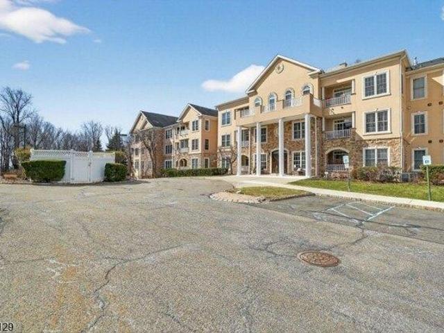 2 bedroom, Rockaway NJ 07866 105175841