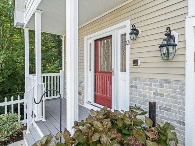 2 bedroom, Rockland MA 02370 105552263