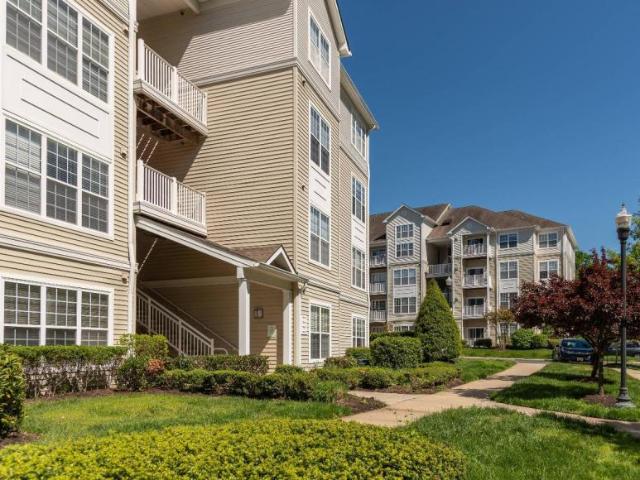 2 bedroom, Rockville MD 20850 LS105594662