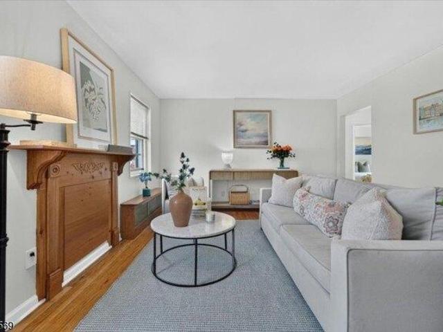 2 bedroom, Roselle Park NJ 07204 105316542