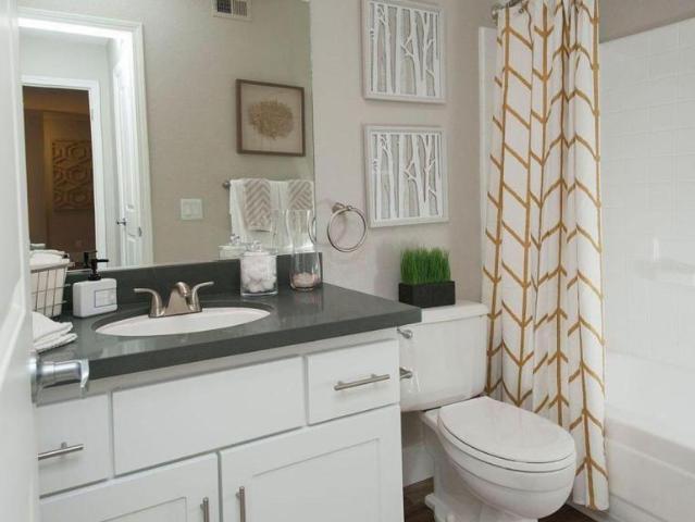 2 bedroom, Roseville CA 95661 103278476