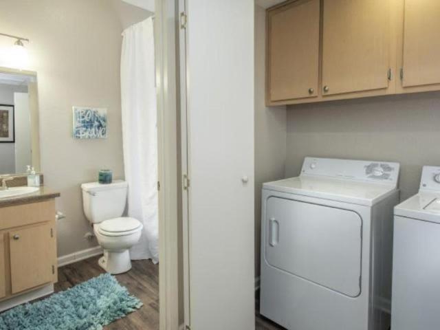 2 bedroom, Roseville CA 95678 102765186