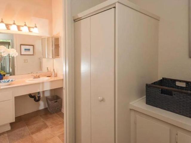 2 bedroom, Roseville CA 95678 102765254