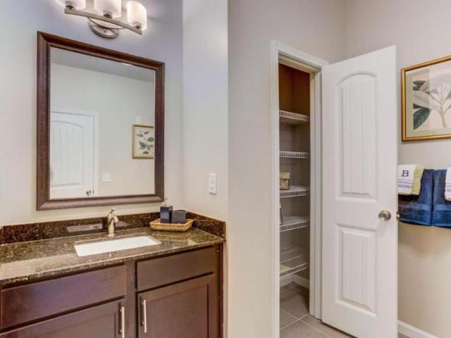 2 bedroom, Raleigh NC 27606 104949622