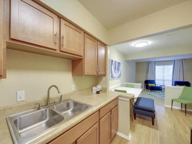 2 bedroom, Raleigh NC 27609 LS102975613