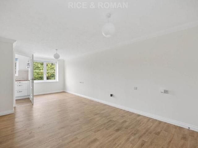 2 bedroom retirement property to rent