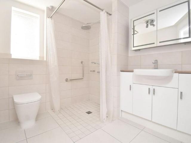 2 bedroom retirement property to rent