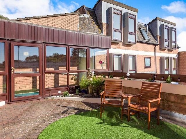 2 bedroom retirement property to rent