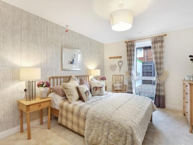 2 bedroom retirement property to rent