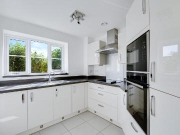 2 bedroom retirement property to rent