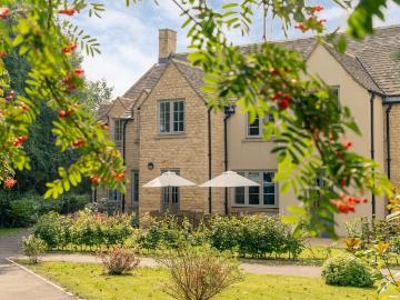 2 bedroom retirement property to rent