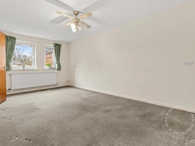 2 bedroom retirement property for sale in Wordsworth Avenue, Roath, Cardiff, CF24