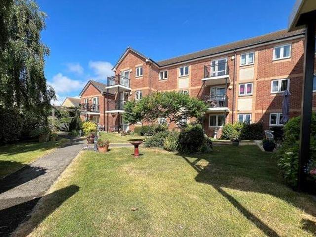 2 Bedroom Retirement Property For Sale In Dorchester Road, Lodmoor