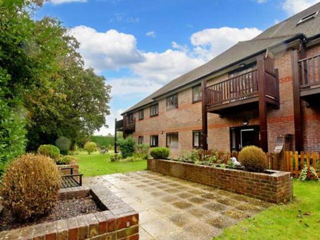 2 Bedroom Retirement Property For Sale In East Grinstead