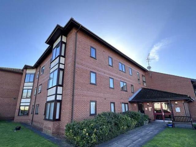 2 Bedroom Retirement Property For Sale In Princess Road