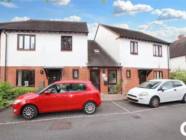 2 bedroom retirement property for rent in Bickerley Road, Ring.