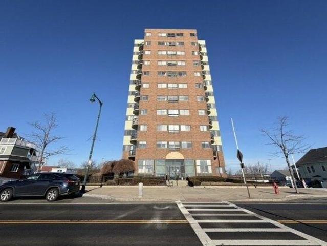 2 bedroom, Revere MA 02151 105531875