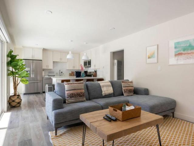 2 bedroom, Redondo Beach Redondo Beach 90277 101729432