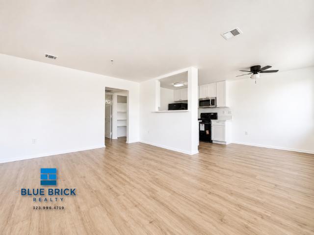 2 bedroom, Reseda CA 91335 105218768