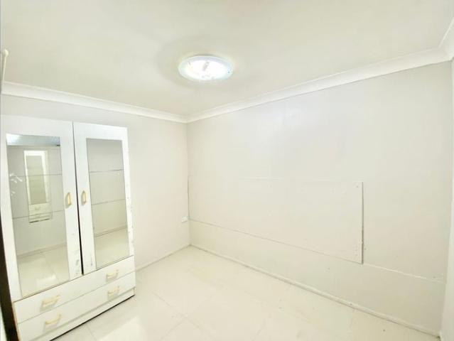 2 Bedroom Residence + Free Wifi & Water Usage