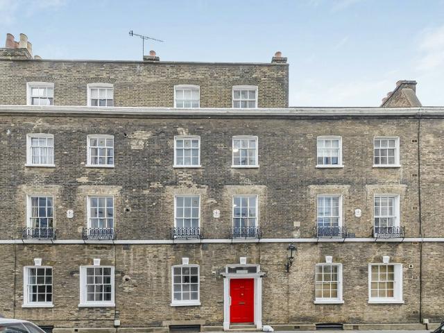 2 Bedroom Residential Flat to Rent in Bunhill Row, London, EC1Y