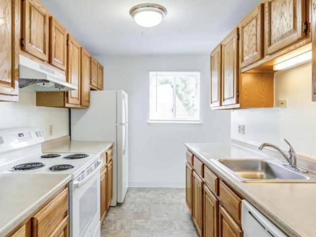 2 bedroom, Riverside RI 02915 LS103363657
