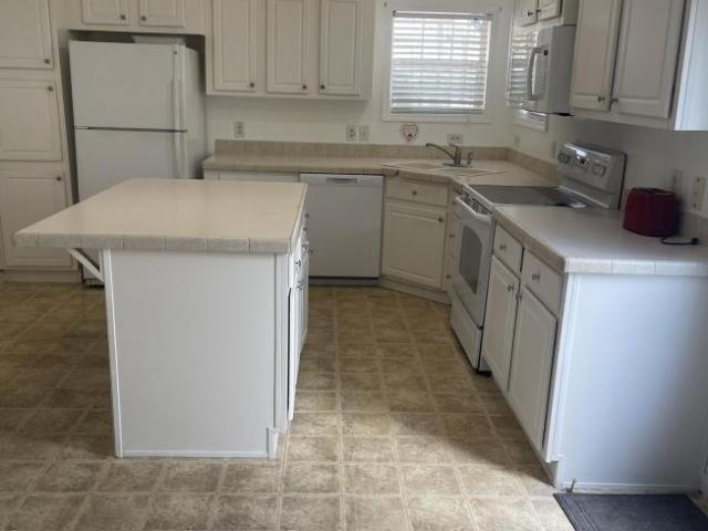 2 bedroom, Riviera Beach FL 33404 LS103361599