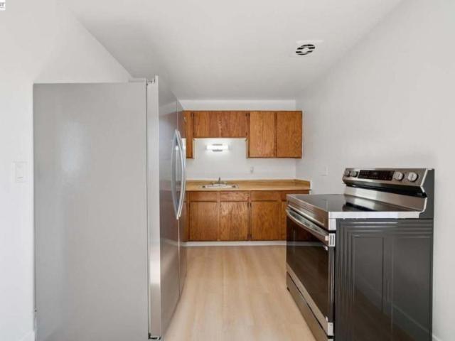 2 bedroom, Richmond CA 94804 105970434
