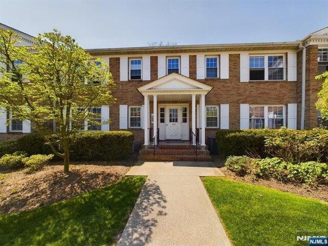 2 bedroom, Ridgewood NJ 07450 105610093