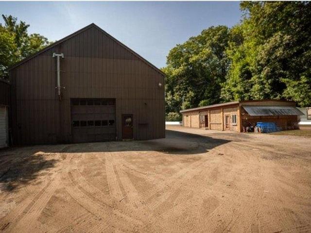 2 bedroom, Rumford ME 04276 104833578
