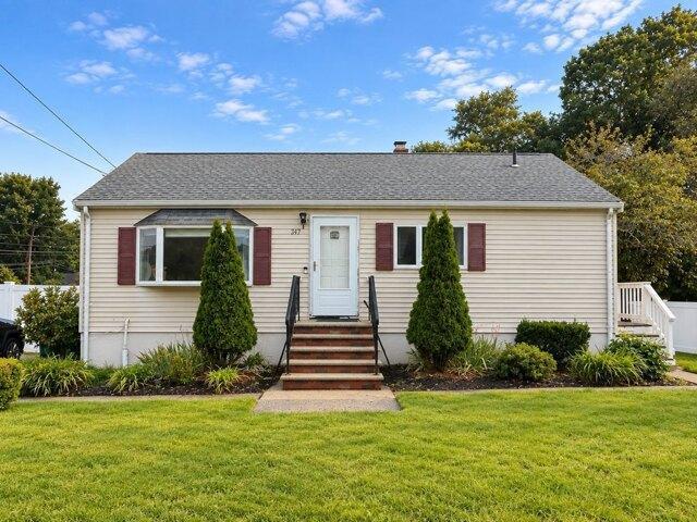 2 bedroom, Woburn MA 01801 105557956