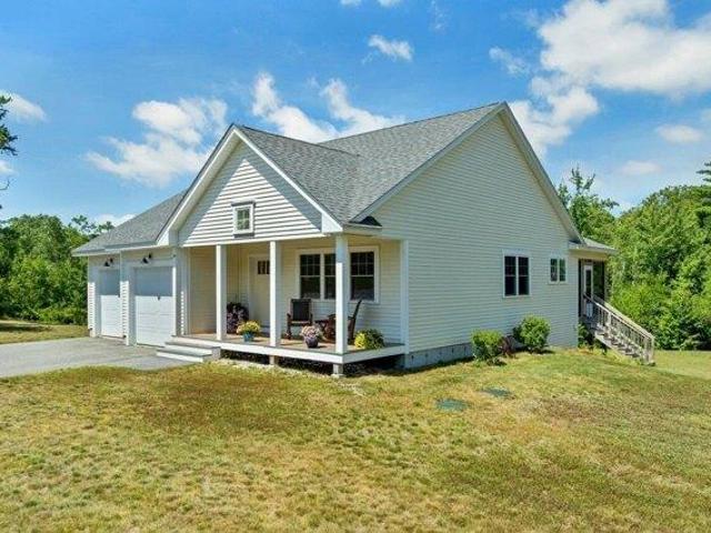 2 bedroom, Wolfeboro NH 03894 105368997