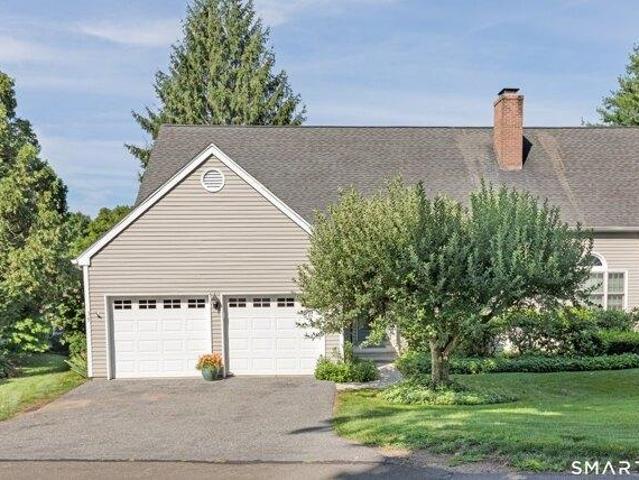 2 bedroom, Woodbury CT 06798 105440861