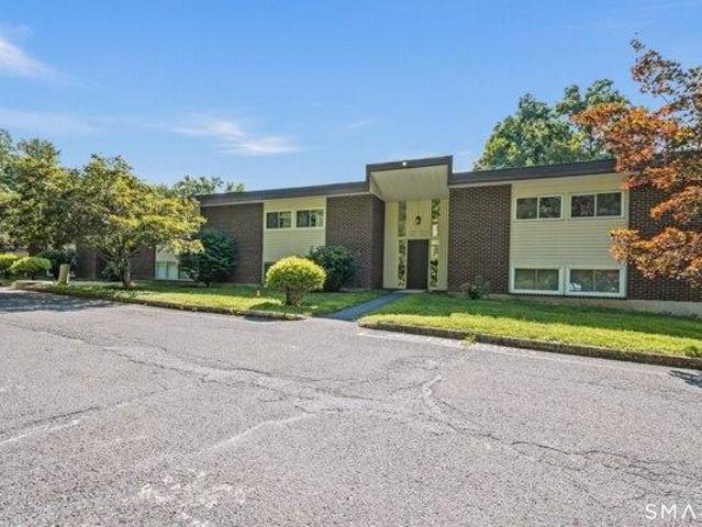 2 bedroom, Woodbury CT 06798 105549194