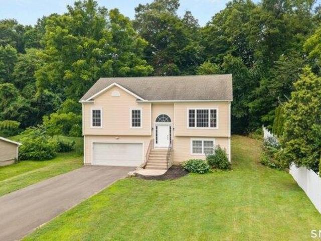 2 bedroom, Woodbridge CT 06525 105548817