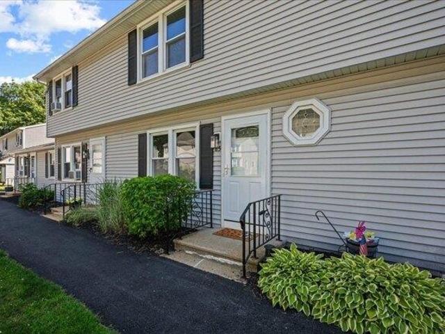 2 bedroom, Worcester MA 01604 104510773