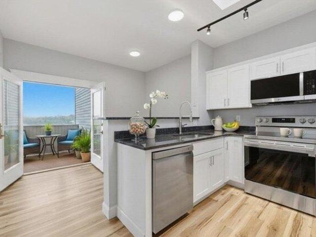 2 bedroom, Worcester MA 01605 104375377