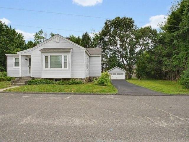 2 bedroom, Worcester MA 01606 104790579