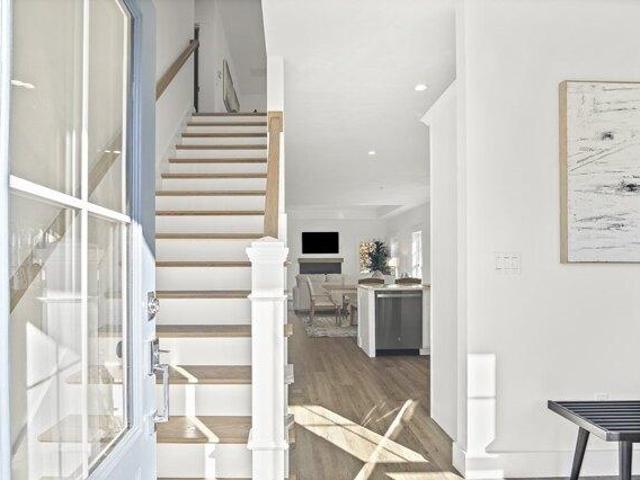 2 bedroom, Worcester MA 01609 105254705
