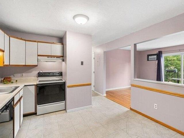 2 bedroom, Worcester MA 01603 105340772