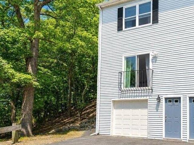 2 bedroom, Worcester MA 01610 104514587