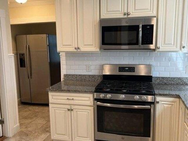 2 bedroom, Watertown MA 02472 105441169